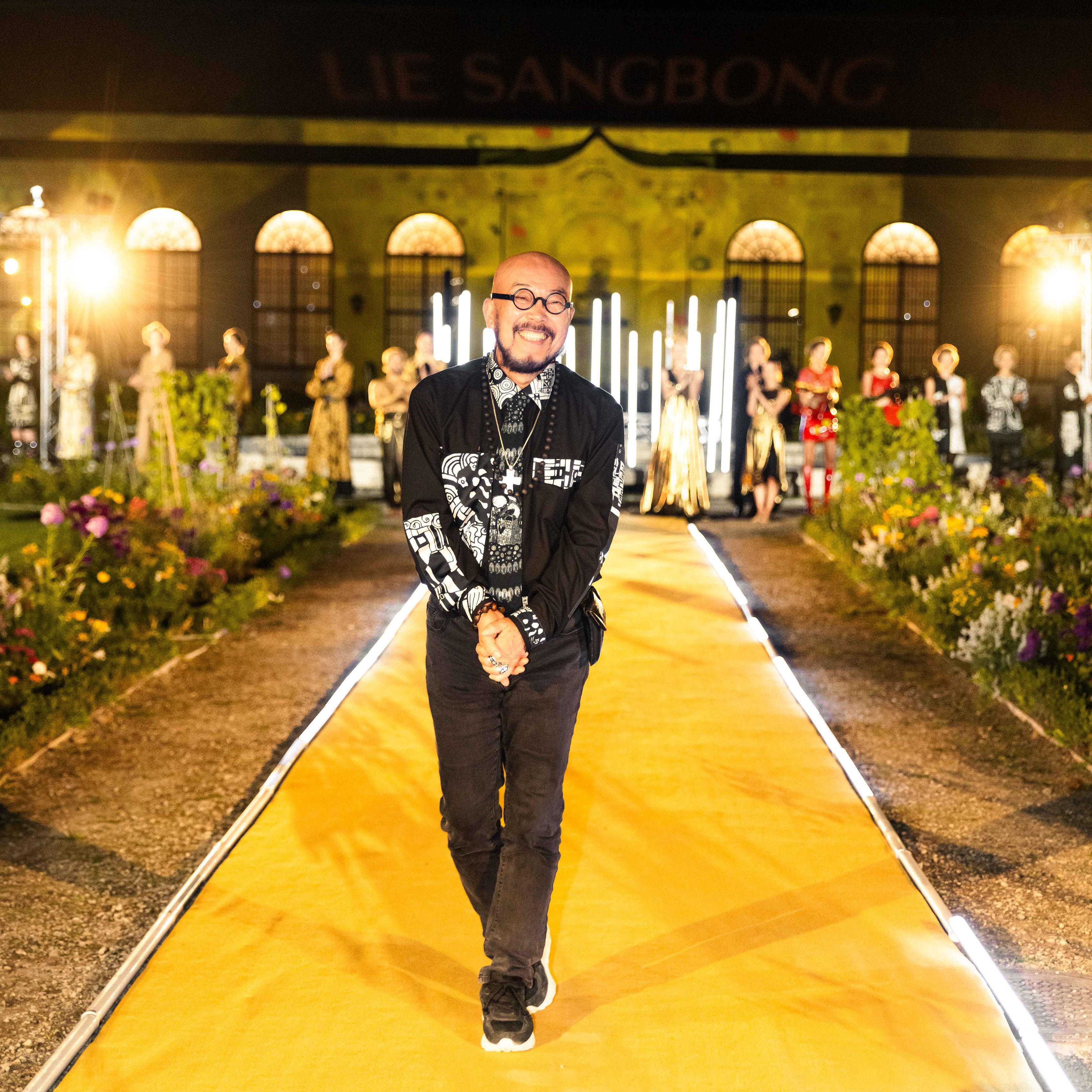 Modeschau Lie Sangbong, Belvedere, Der Kuss, Gustav Klimt